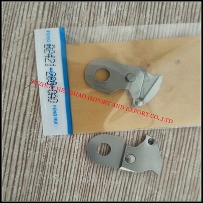 Industrie-Nähmaschinenteile aus China, Nadellochführer, Bewegungsmesser, großer Knopf-Aufnahmefuß HS-Code:84529099