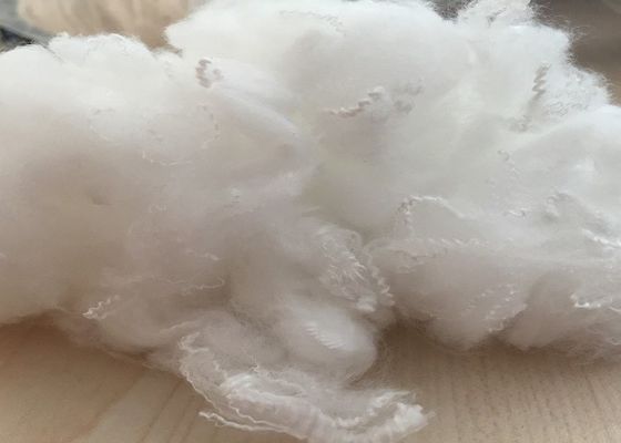 Helles rohes weißes 1.5dtex×38mm Polyester-Rohstoff für die Herstellung des Handschuh-Garns